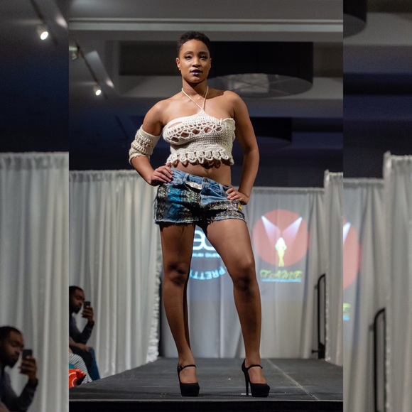 Attached sleeve custom crochet top - Picture 1 of 2